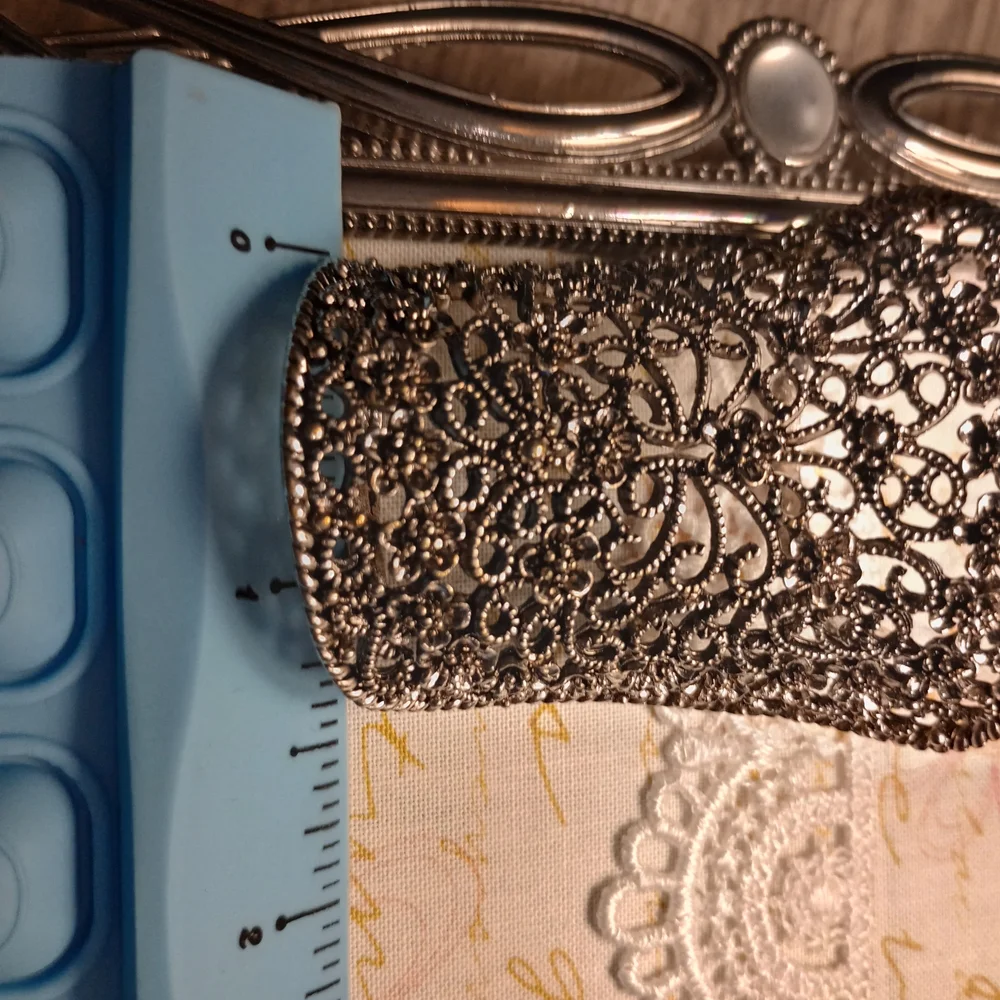 Vintage Filigree Scarf Ring - Picture 8 of 10